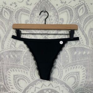 Nwt $10 Gilly Hicks Hollister Black Lace String Stretch Thong Panty L Large
